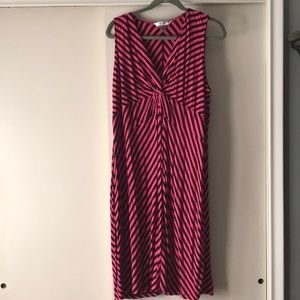 V-neck Sleeveless Stripe Dress
